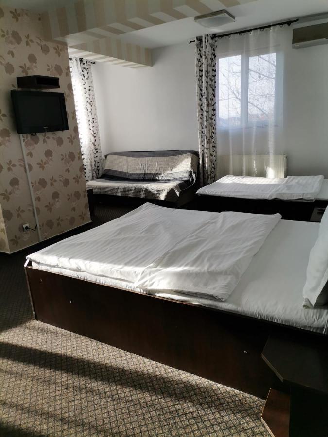 Motel Davios Târgu Jiu Extérieur photo