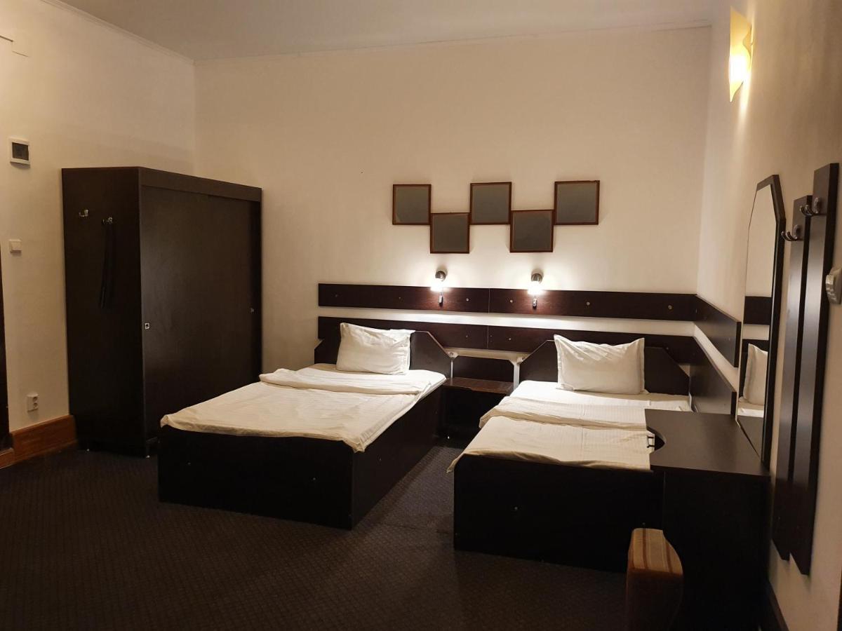Motel Davios Târgu Jiu Extérieur photo