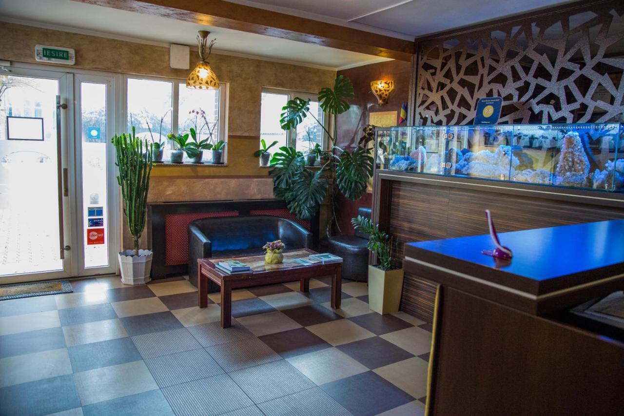 Motel Davios Târgu Jiu Extérieur photo