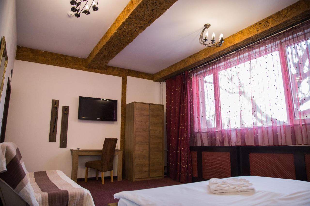 Motel Davios Târgu Jiu Extérieur photo