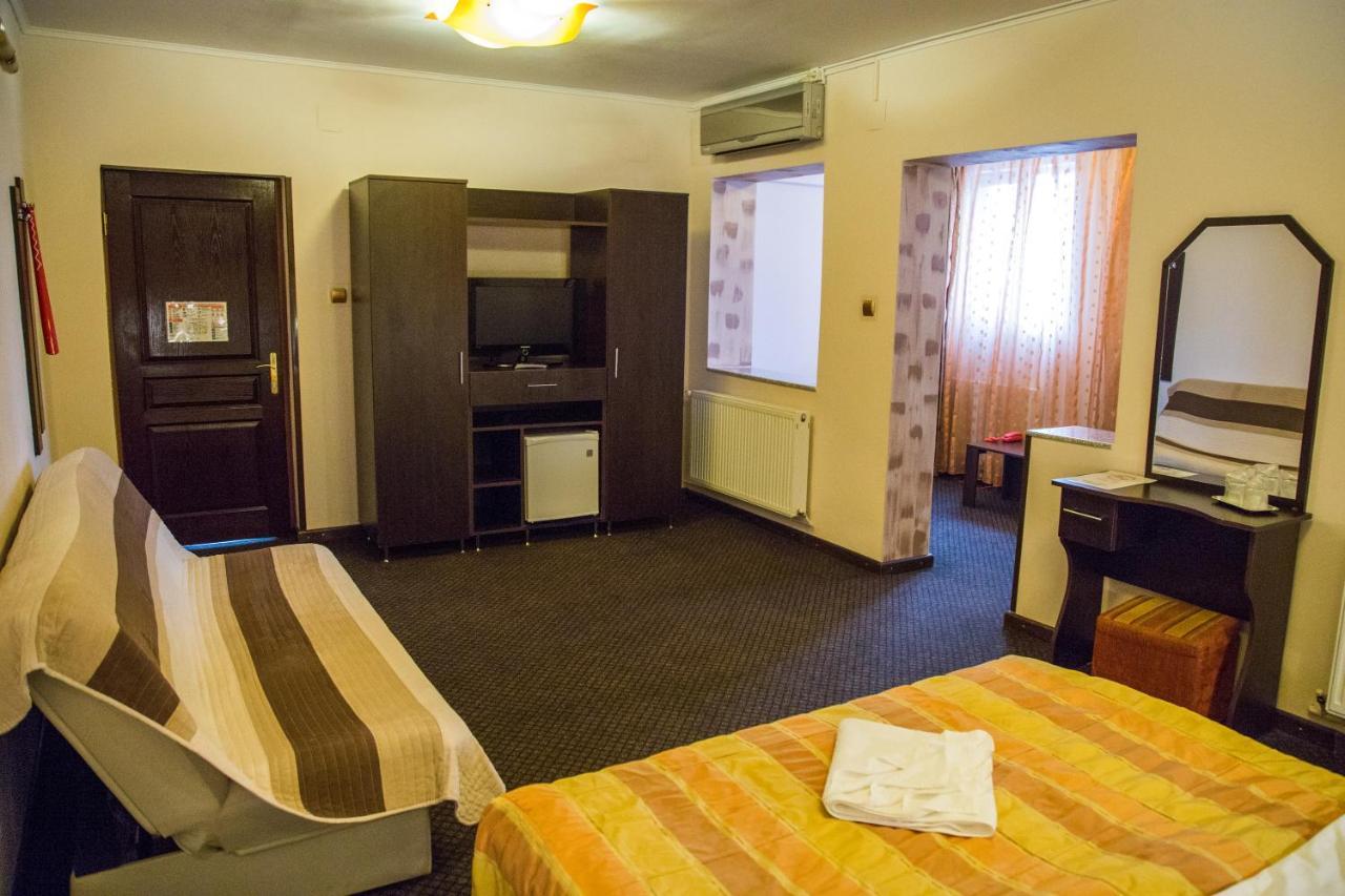 Motel Davios Târgu Jiu Extérieur photo
